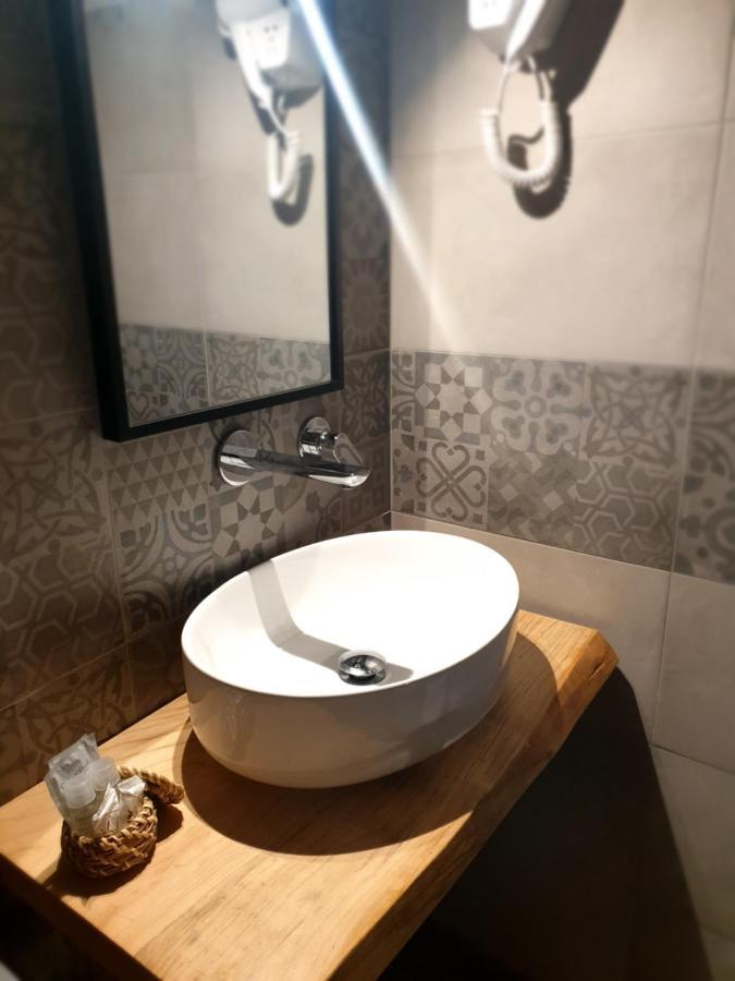 Residenza Tarzana Hotel Палермо Екстериор снимка