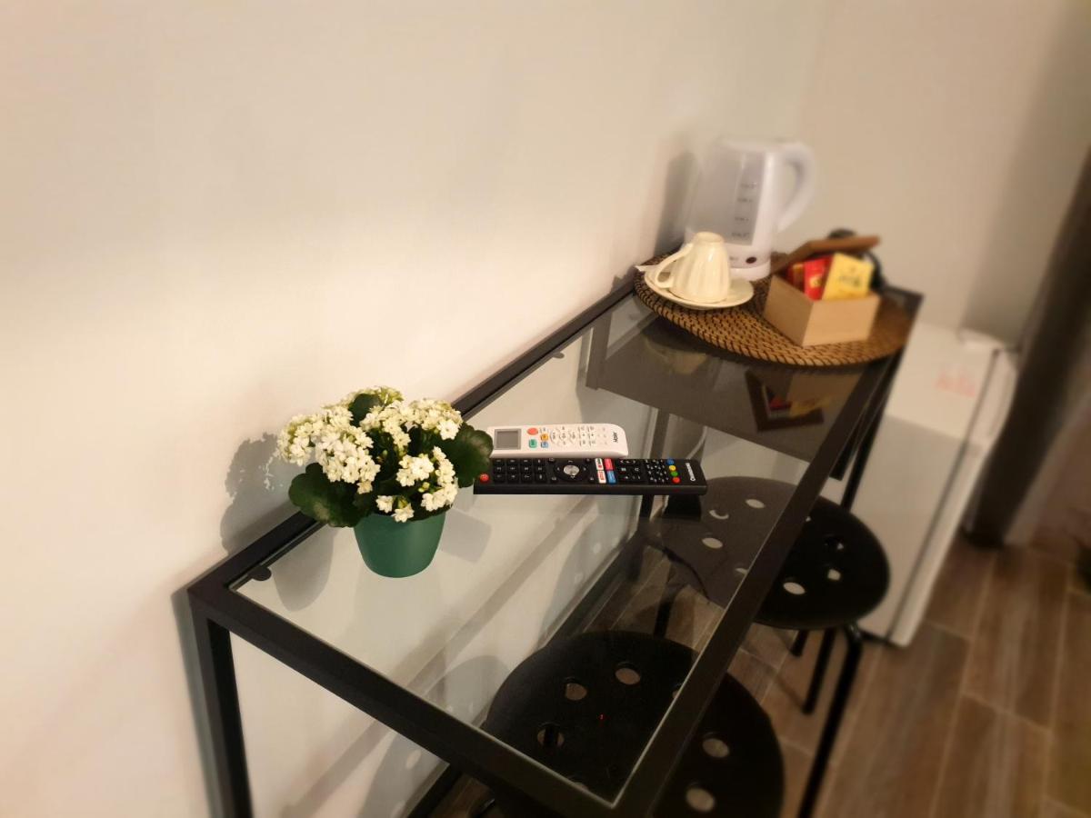 Residenza Tarzana Hotel Палермо Екстериор снимка
