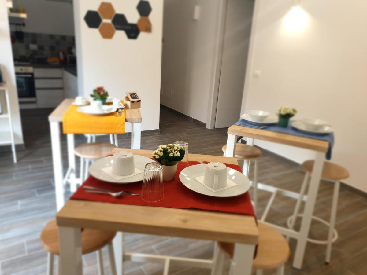 Residenza Tarzana Hotel Палермо Екстериор снимка
