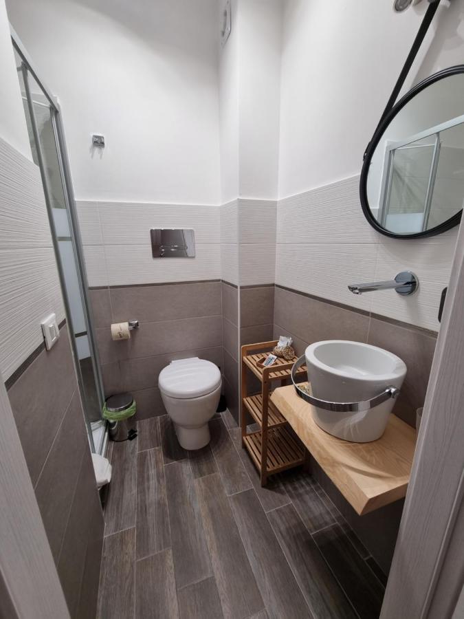 Residenza Tarzana Hotel Палермо Екстериор снимка