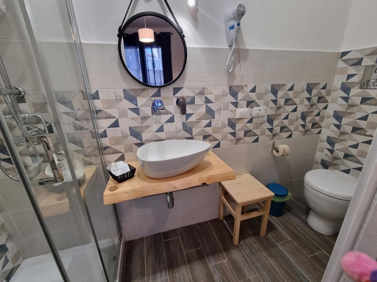 Residenza Tarzana Hotel Палермо Екстериор снимка