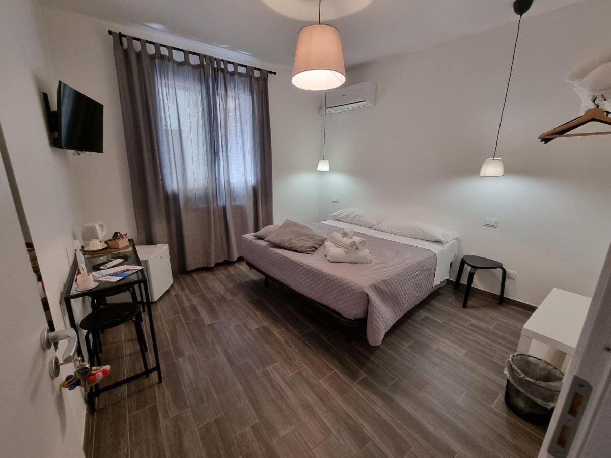 Residenza Tarzana Hotel Палермо Екстериор снимка