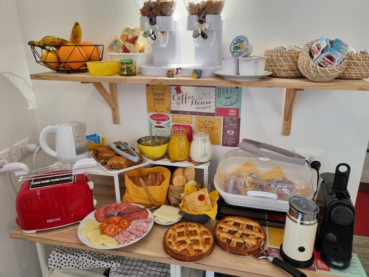 Residenza Tarzana Hotel Палермо Екстериор снимка